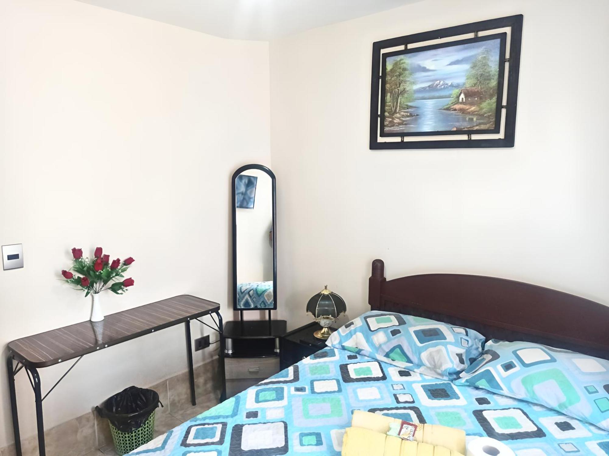 Residencial Moroni - Alojamiento En Cochabamba B&B 외부 사진